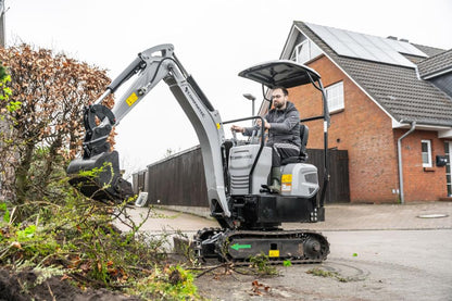 Bobmaster Plus diesel minigraver - 970 kg med knækarm og justerbar undervogn, inkl. skovlsæt