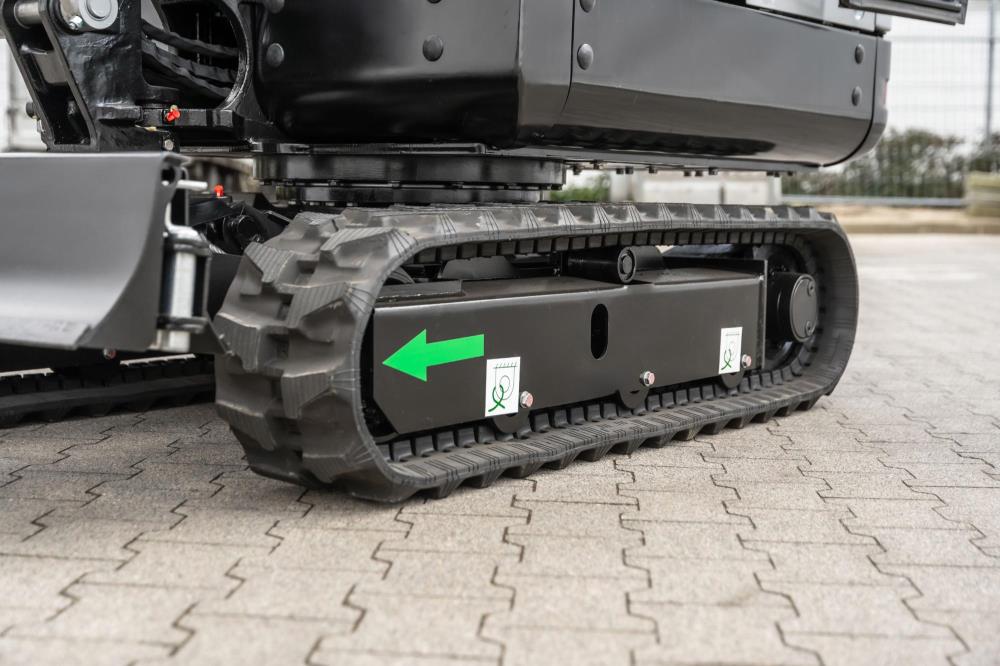 Bobmaster Premium diesel minigraver - 1900 kg med knækarm og joystick, inkl. skovlsæt