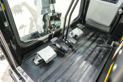 Bobmaster Premium diesel minigraver - 1900 kg med knækarm og joystick, inkl. skovlsæt