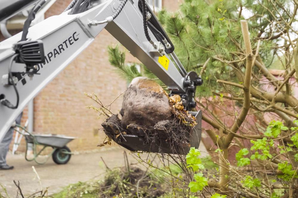 Bobmaster Plus diesel minigraver - 970 kg med knækarm og justerbar undervogn, inkl. skovlsæt