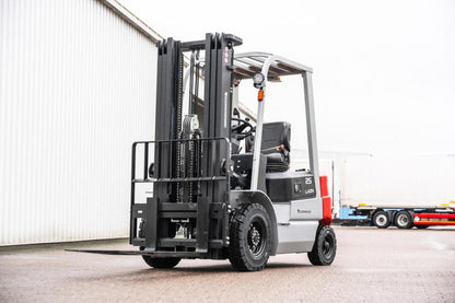 CSX30 - El gaffeltruck 4-hjulet, kapacitet 3000 kg, løftehøjde 4800 mm, Li-ion batteri