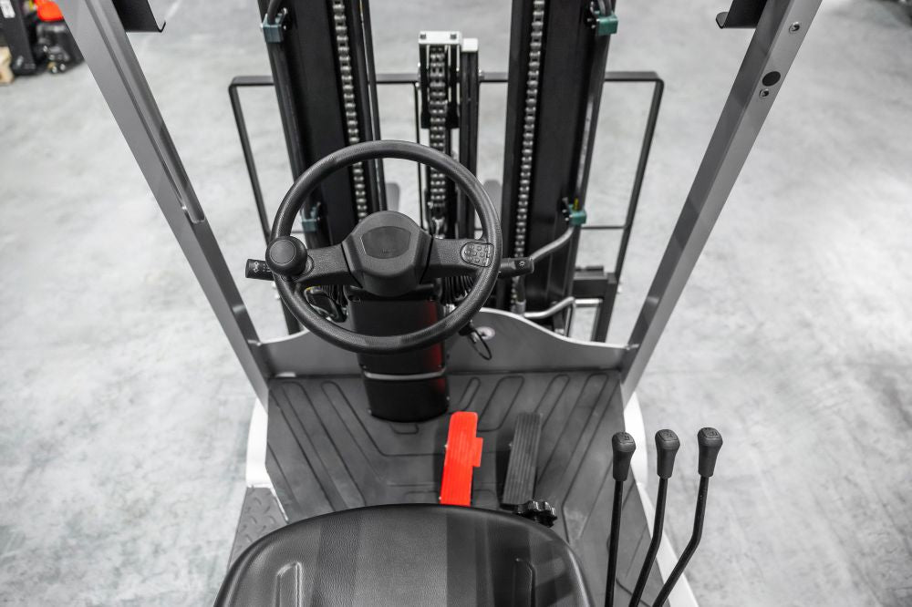 CSX12-3 – El gaffeltruck 3-hjulet, kapacitet 1200 kg, løftehøjde 4500 mm, Li-ion batteri