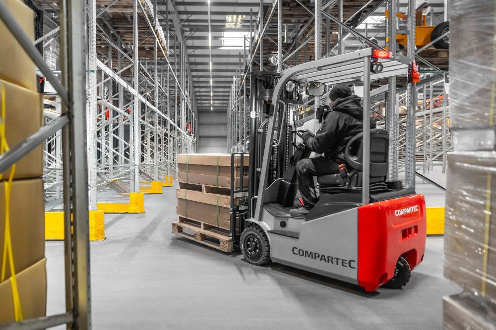 CSX12-3 – El gaffeltruck 3-hjulet, kapacitet 1200 kg, løftehøjde 4500 mm, Li-ion batteri