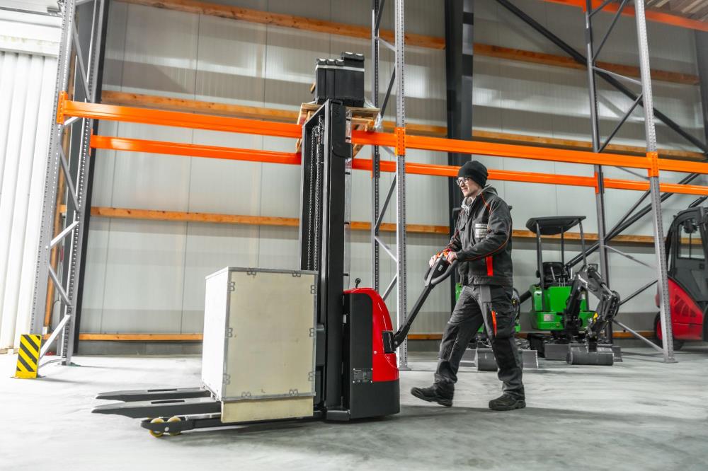 CS12 Elektrisk Stabler – 1200 kg kapacitet, løftehøjde op til 4000 mm