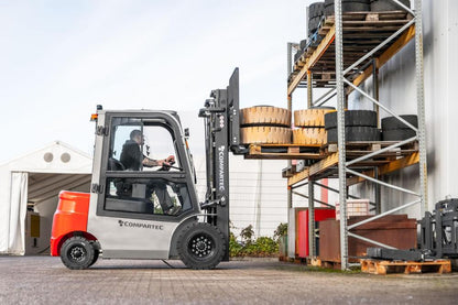 CSX - El gaffeltruck 4-hjulet fuldkabine, kapacitet op til 3800 kg, løftehøjde 4800 mm, Li-ion batteri
