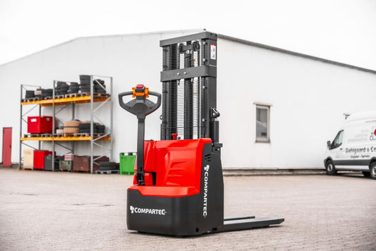 CS12i Elektrisk Stabler med initialløft - 1200 kg kapacitet, løftehøjde op til 3300 mm