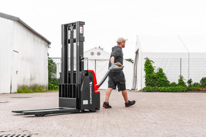 CS12i Elektrisk Stabler med initialløft - 1200 kg kapacitet, løftehøjde op til 3300 mm