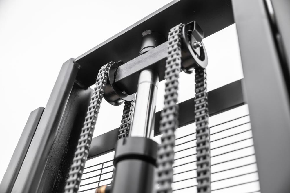 CS12i Elektrisk Stabler med initialløft - 1200 kg kapacitet, løftehøjde op til 3300 mm