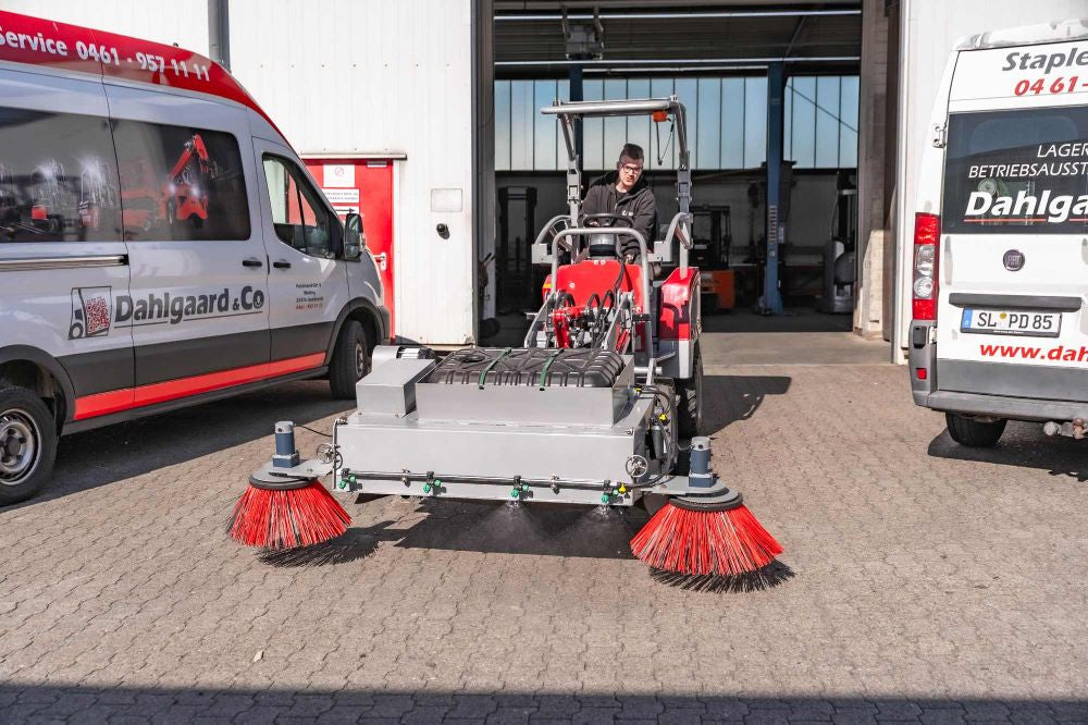 Weidemaster elektrisk minilæsser - løftekapacitet 500 kg, egenvægt 900 kg