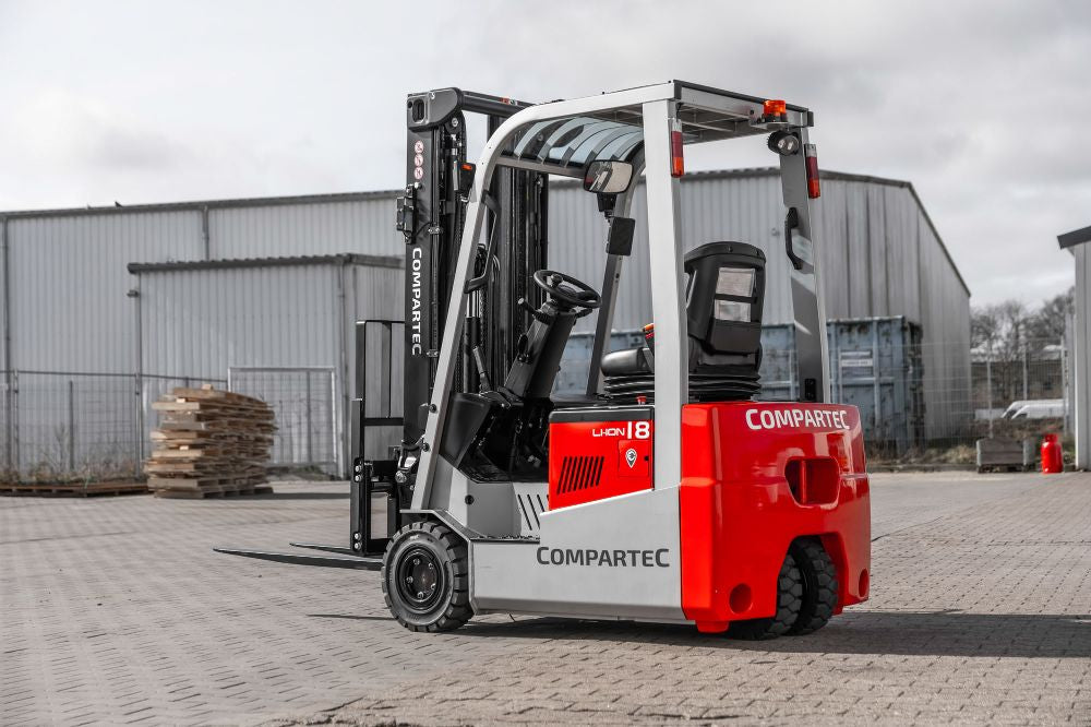 CPD18 – El gaffeltruck 3-hjulet, kapacitet 1800 kg, løftehøjde 4800 mm, Li-ion batteri