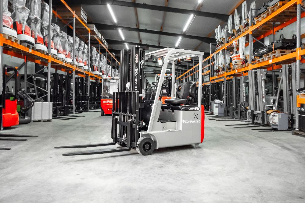 ECO15Li – El gaffeltruck 3-hjulet, kapacitet 1500 kg, løftehøjde 4350 mm, Li-ion batteri