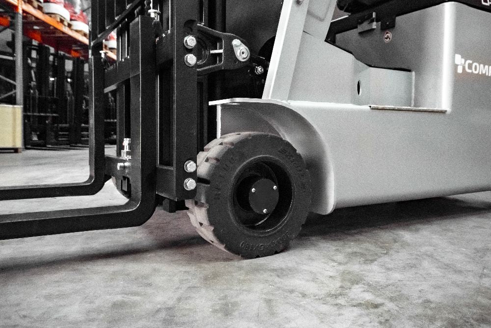 ECO15Li – El gaffeltruck 3-hjulet, kapacitet 1500 kg, løftehøjde 4350 mm, Li-ion batteri