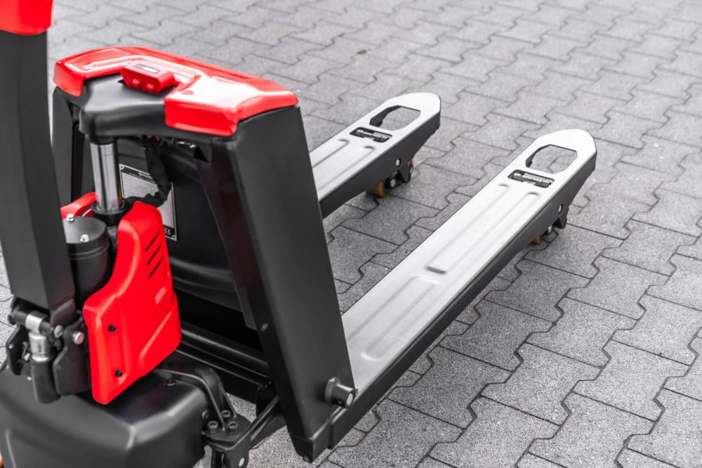ForkLion PRO El-palleløfter med støttehjul, 1500 kg kapacitet, inkl. batteri og oplader