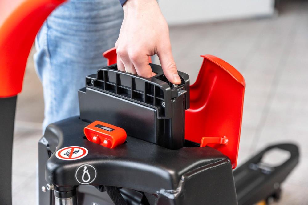 ForkLion PRO El-palleløfter med støttehjul, 1500 kg kapacitet, inkl. batteri og oplader