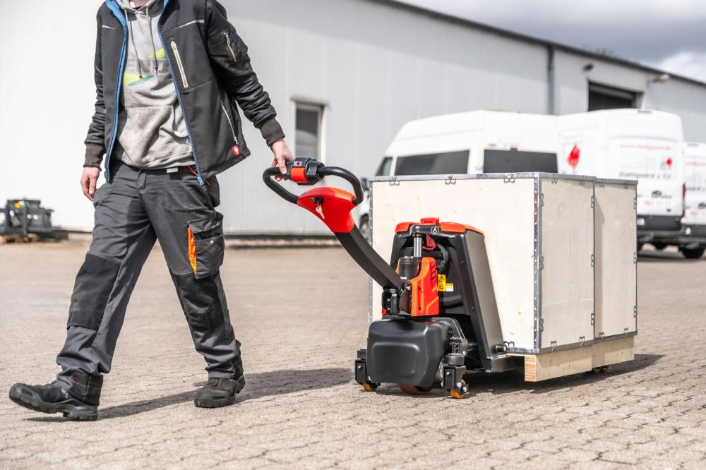 ForkLion PRO El-palleløfter med støttehjul, 1500 kg kapacitet, inkl. batteri og oplader
