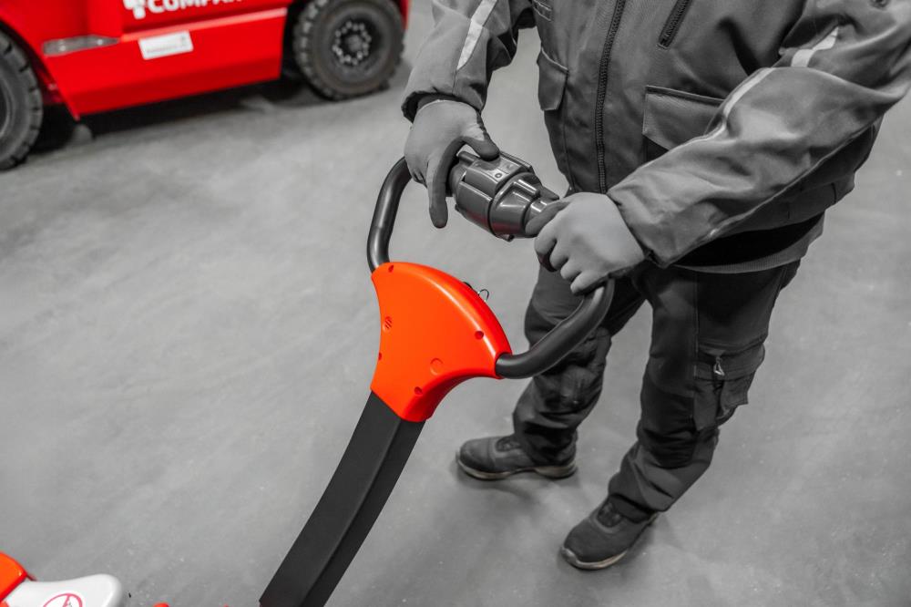 ForkLion PLUS El-palleløfter med støttehjul, 2000 kg kapacitet, inkl. batteri og oplader
