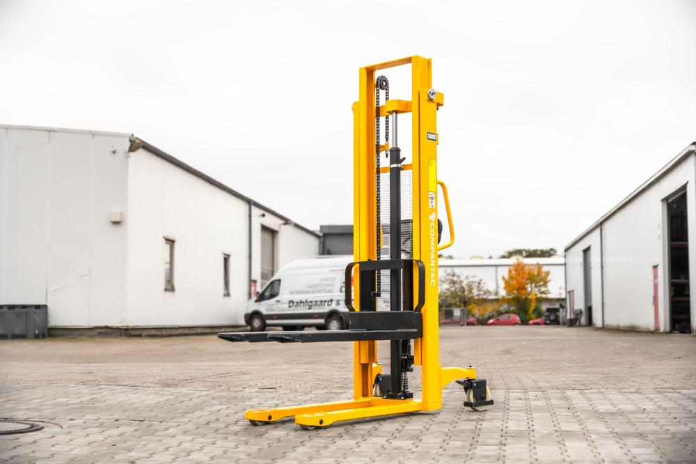 BASIS Manuel Stabler - 1500 kg kapacitet, løfthøjde 3000 mm