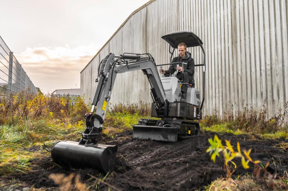 Bobmaster Basic diesel minigraver - 850 kg, inkl. skovlsæt