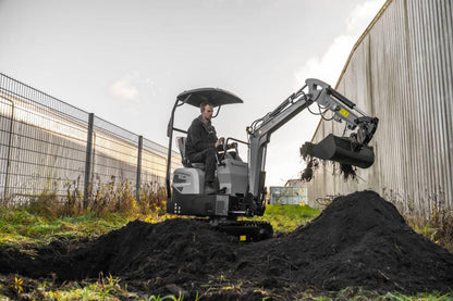 Bobmaster Pro diesel minigraver - 890 kg med knækarm, inkl. skovlsæt