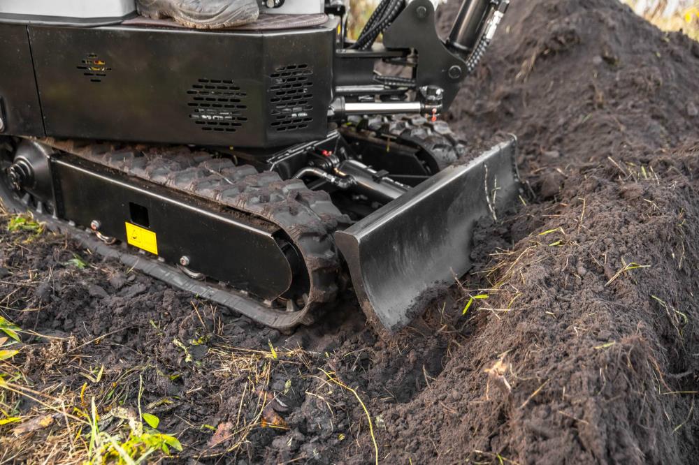 Bobmaster Pro diesel minigraver - 890 kg med knækarm, inkl. skovlsæt